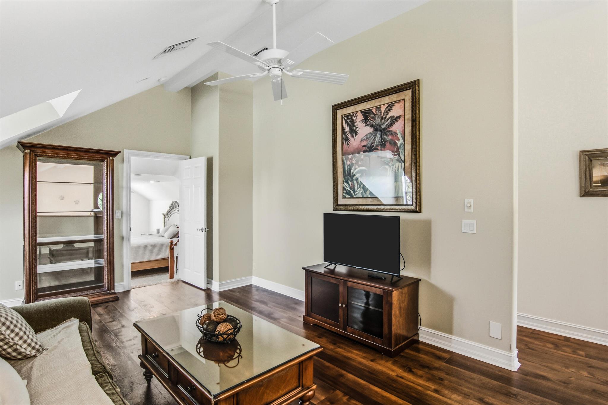 HARBOUR BLUFF - Residential