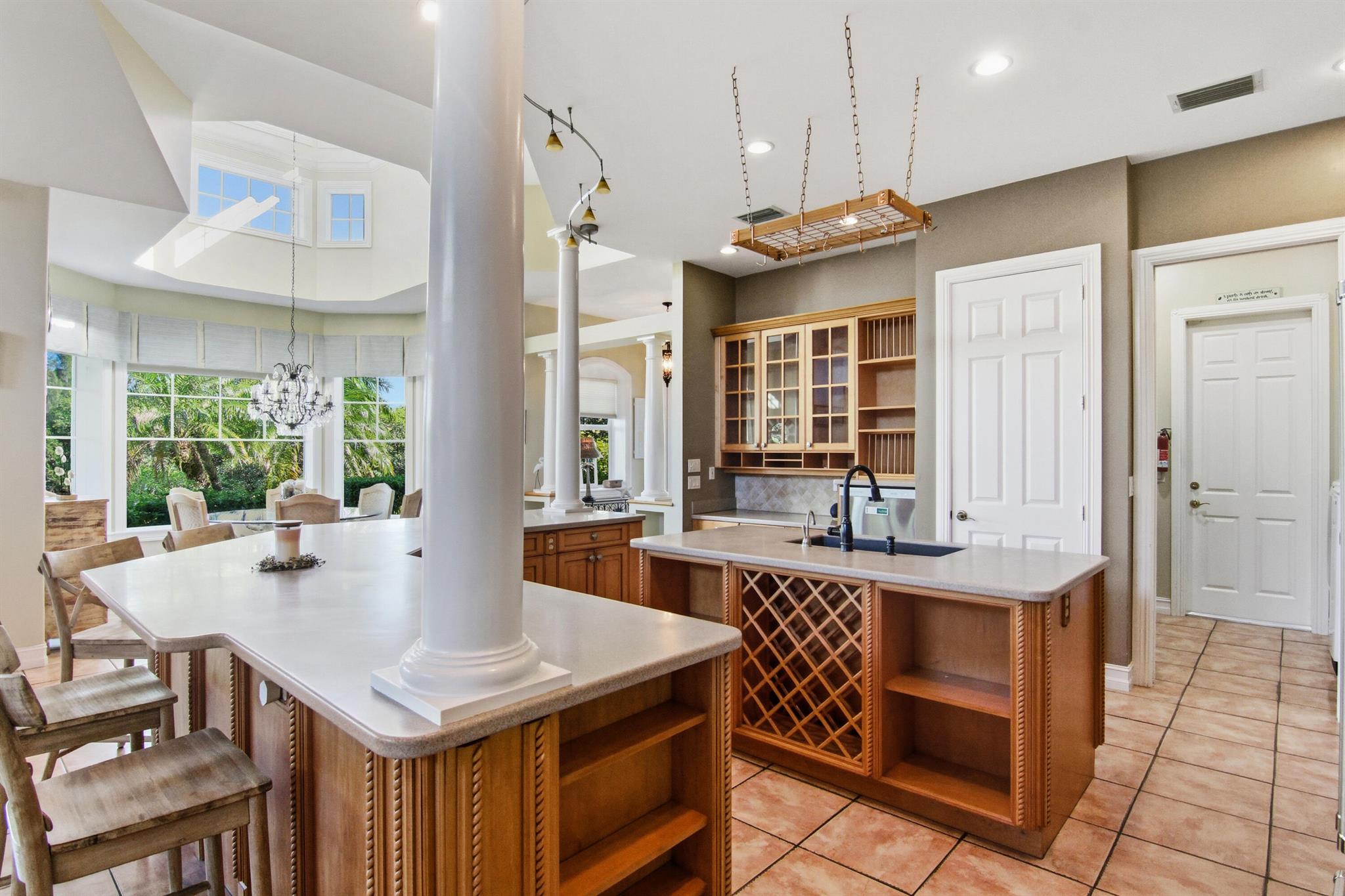 HARBOUR BLUFF - Residential