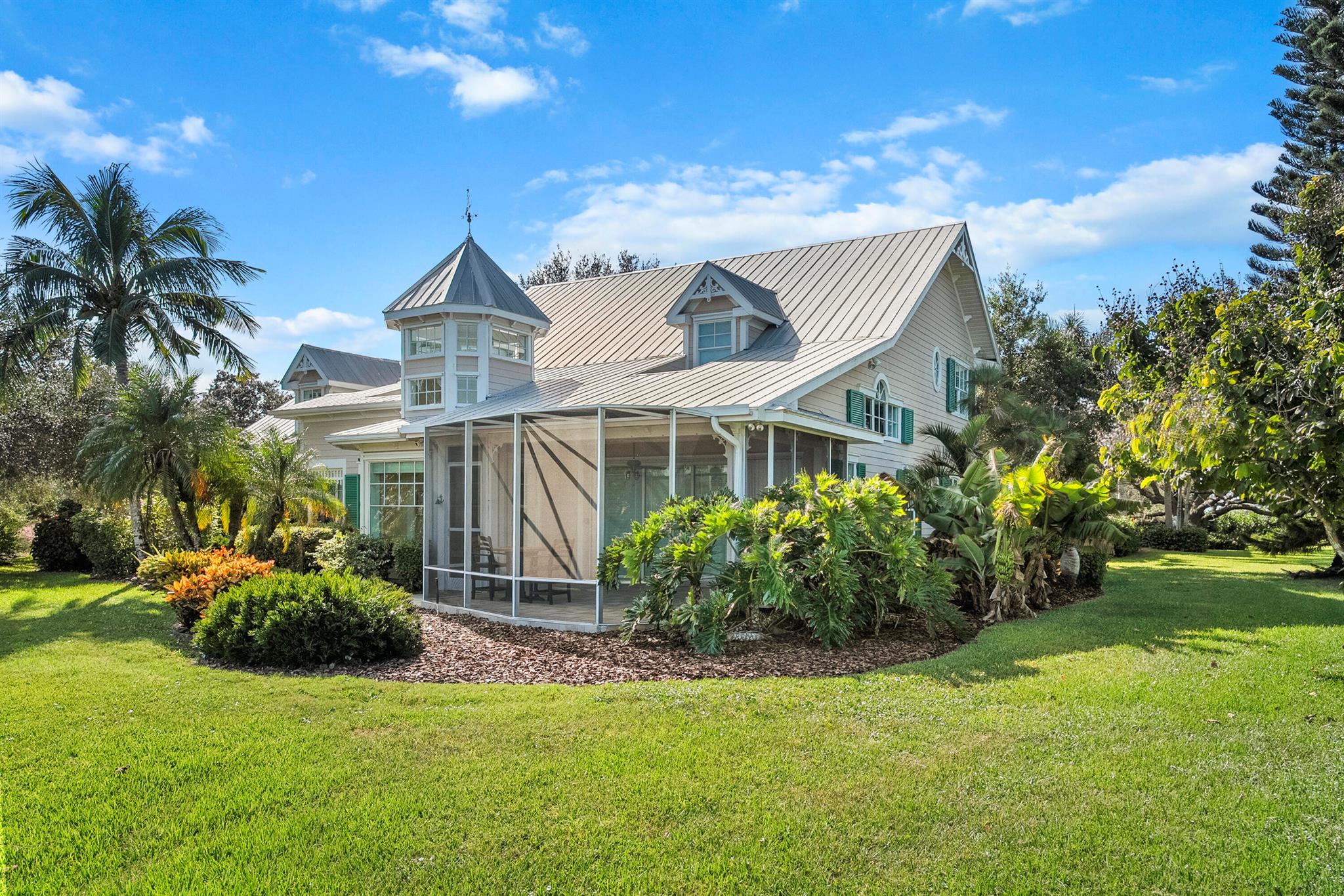 HARBOUR BLUFF - Residential
