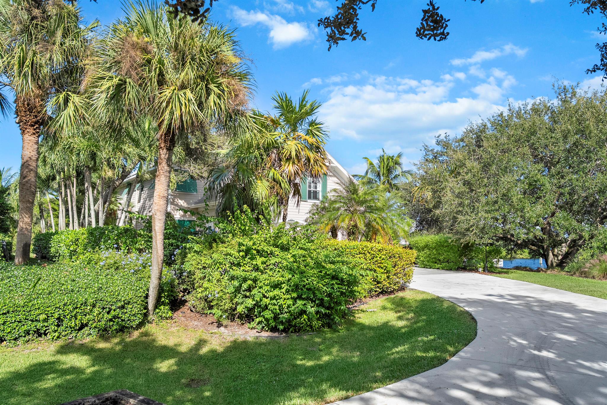 HARBOUR BLUFF - Residential