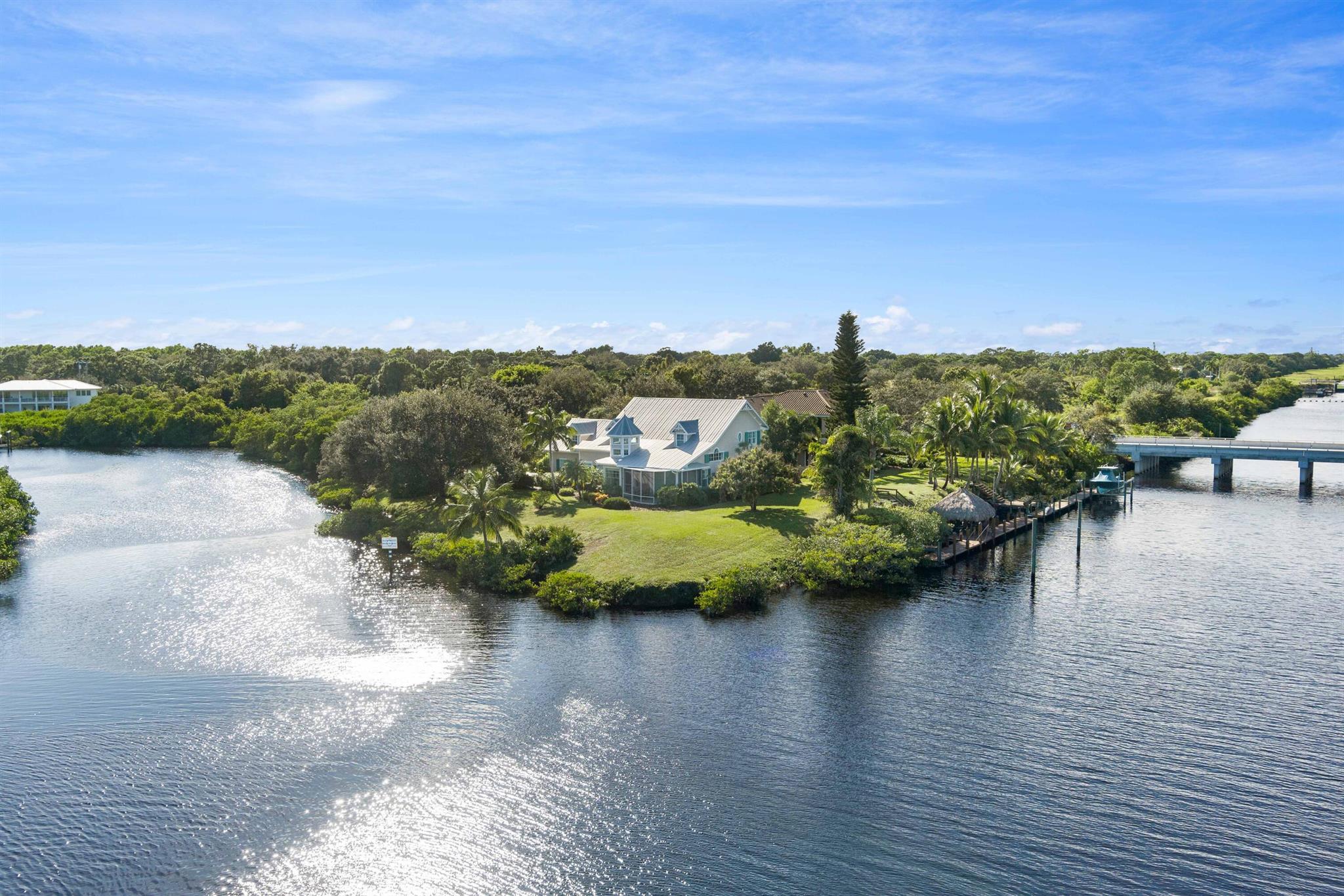 HARBOUR BLUFF - Residential