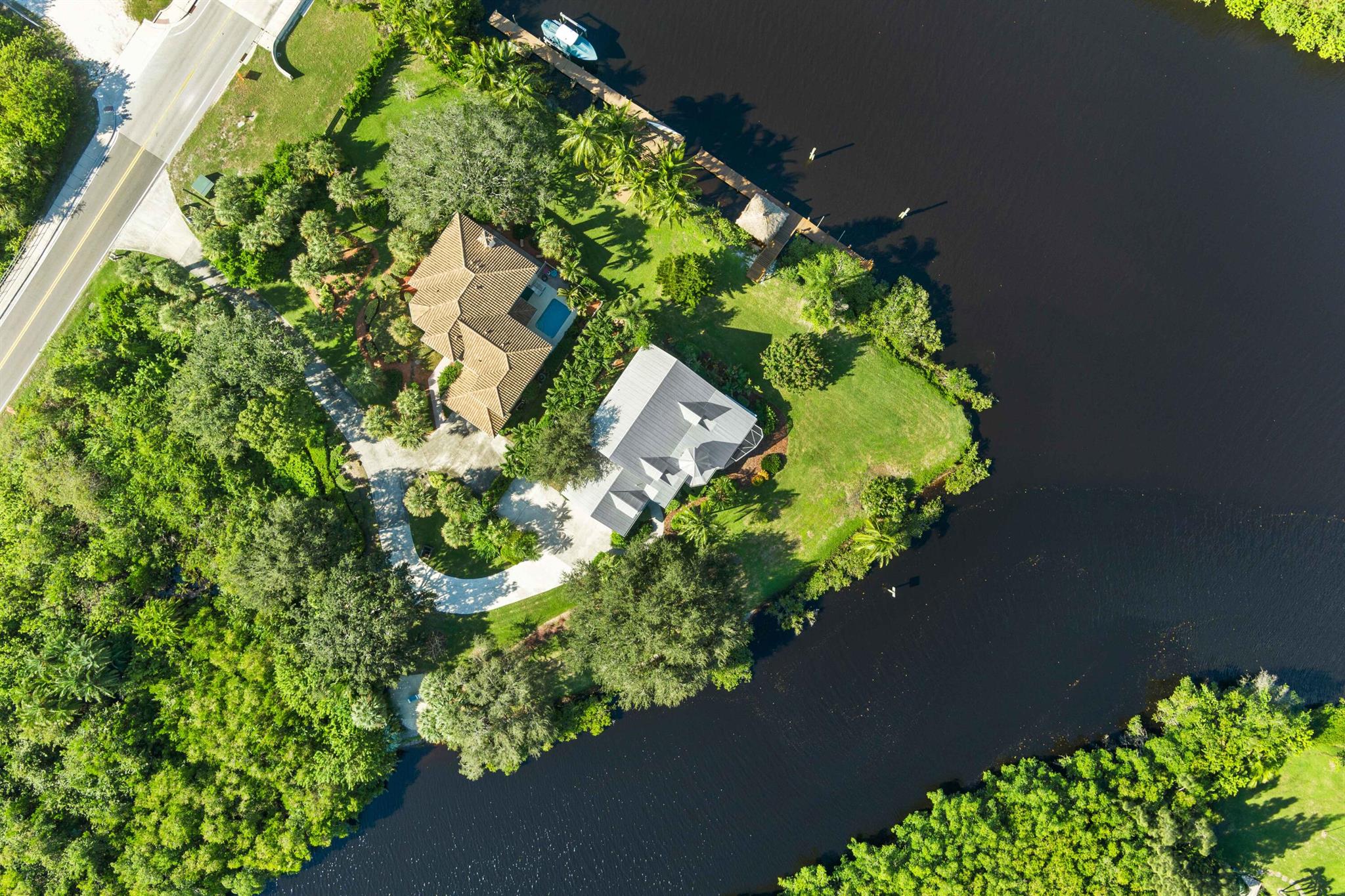 HARBOUR BLUFF - Residential