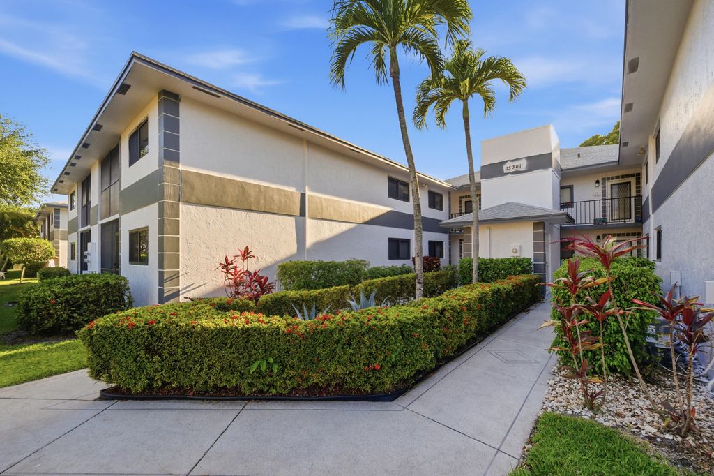 Photo of 15301 Pembridge Avenue #44, Delray Beach, FL 33484 (MLS # B26026259)