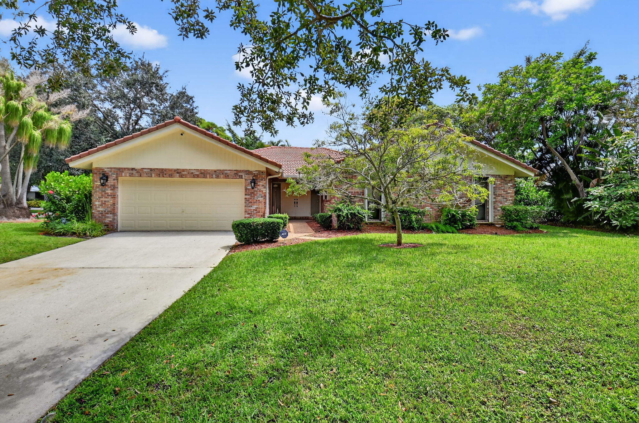 Beautifully updated 3BR/2.5BA home located in the highly sought-after Millpond community in central Boca Raton. Nestled on a quiet cul-de-sac, this light-filled home features high ceilings, an eat-in kitchen with granite countertops, spacious living areas, and a large primary suite with walk-in closet. Enjoy a private, fenced backyard ideal for relaxing or entertaining. Millpond offers scenic tree-lined streets, parks, playgrounds, tennis courts, and peaceful walking trails. A-rated schools and close to shopping, dining, I-95, and Boca's best beaches. Pet-friendly with restrictions.