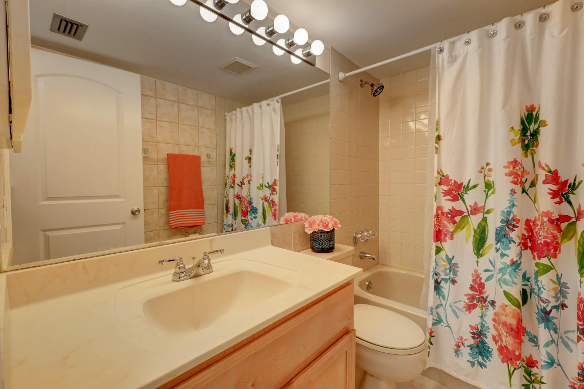 SEA IMAGES OF JUNO BEACH CONDO - Residential Lease