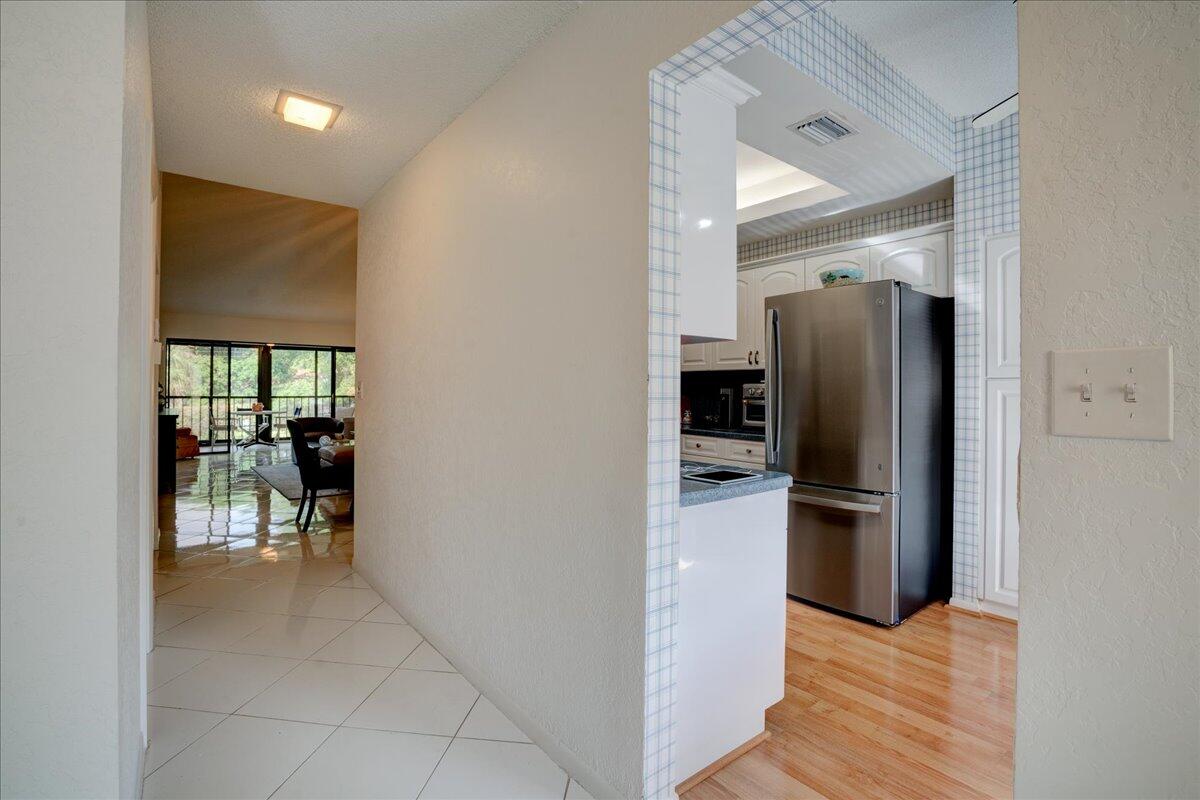 5121 Oak Hill Lane 423