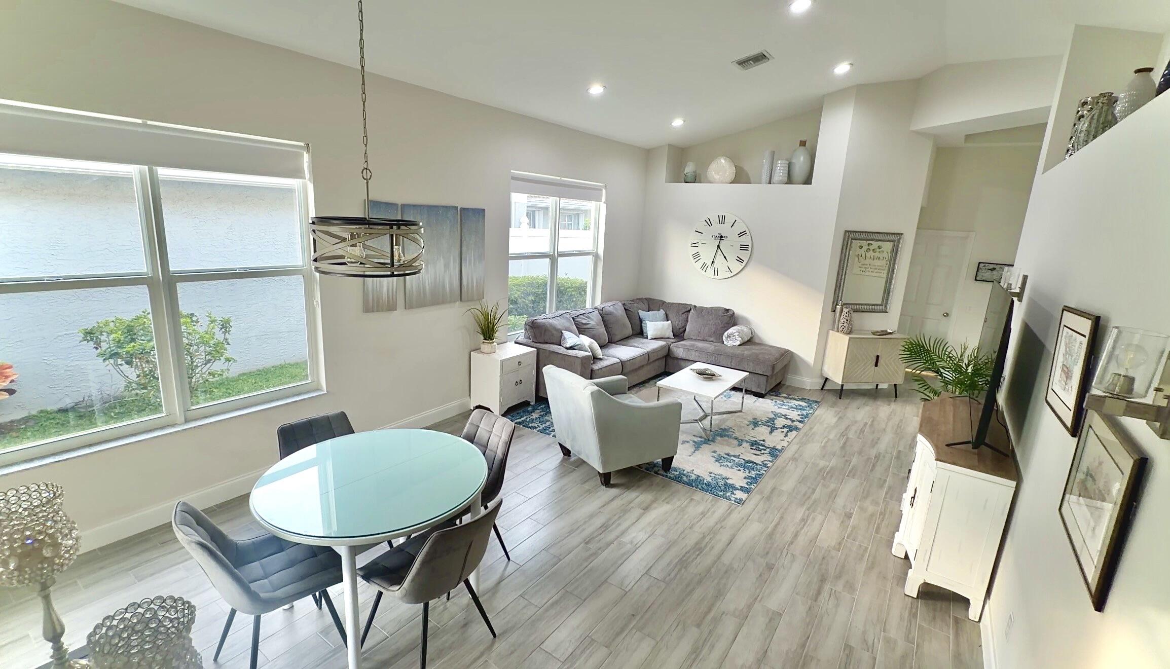 Valencia Falls - Residential