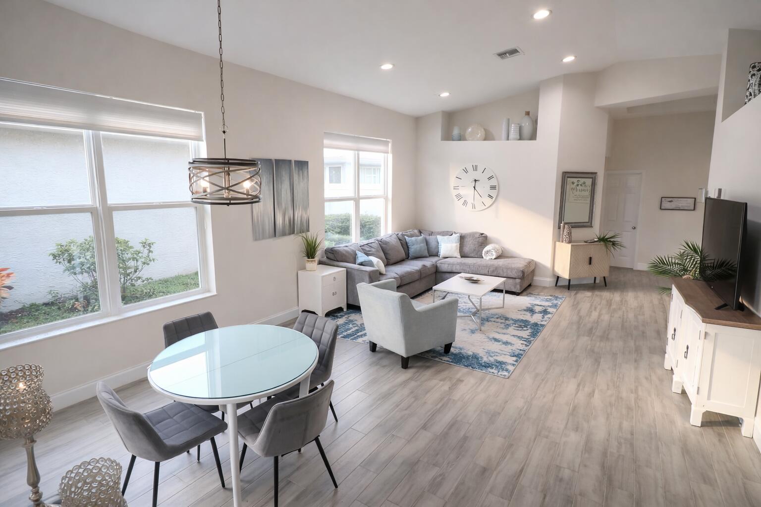 Valencia Falls - Residential