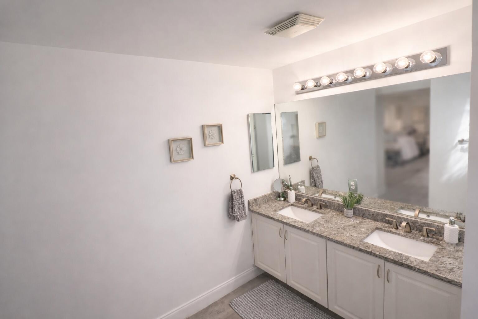 Valencia Falls - Residential