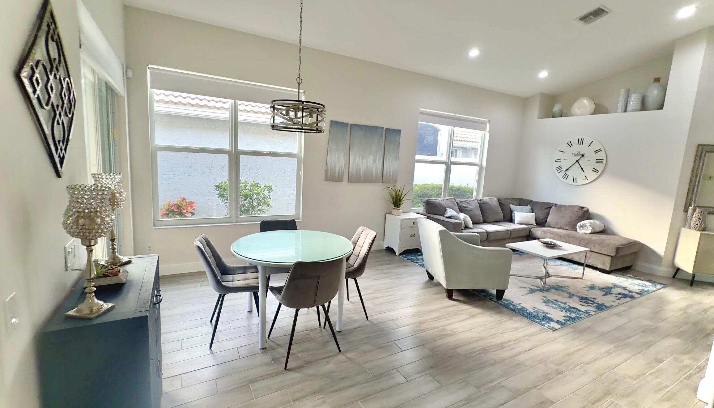 Valencia Falls - Residential