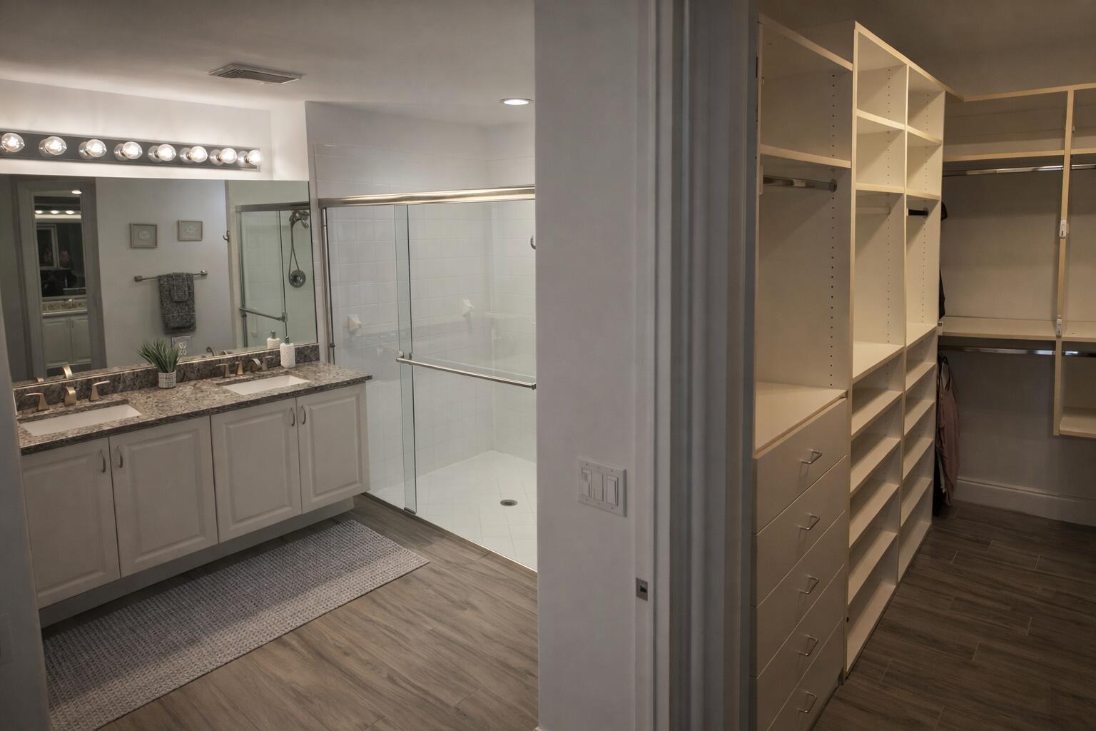 Valencia Falls - Residential