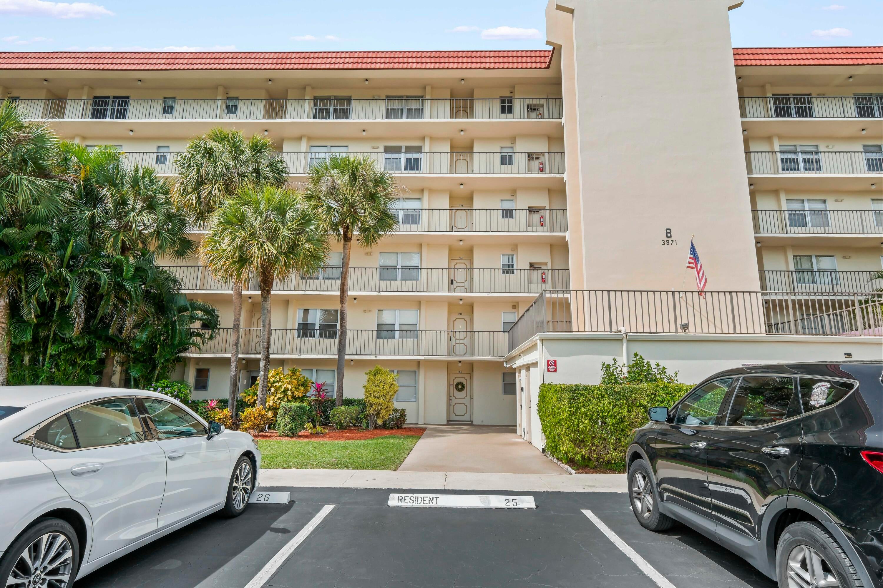 Properties 3871 VIA POINCIANA 104