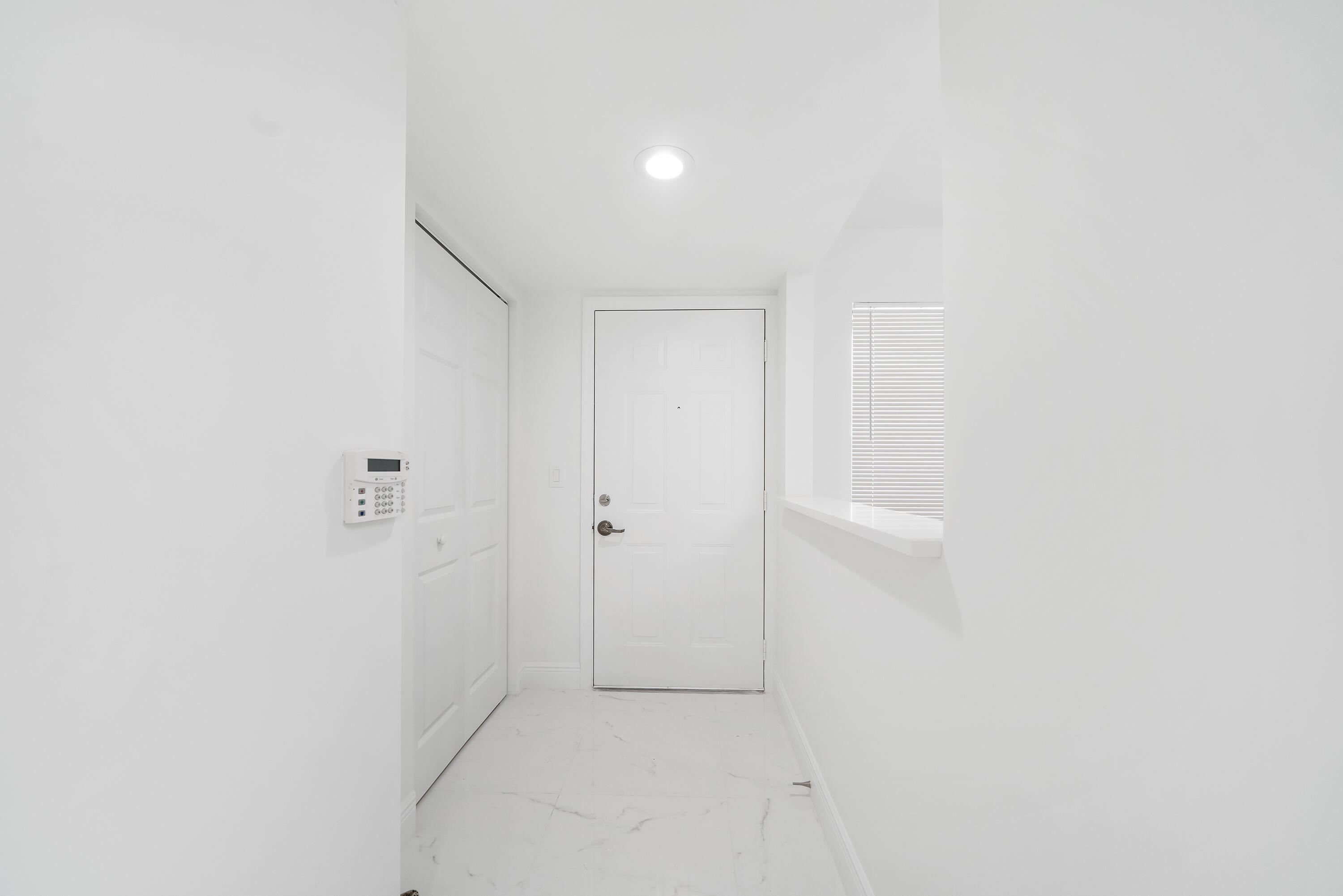 HUNTINGTON POINTE - Residential