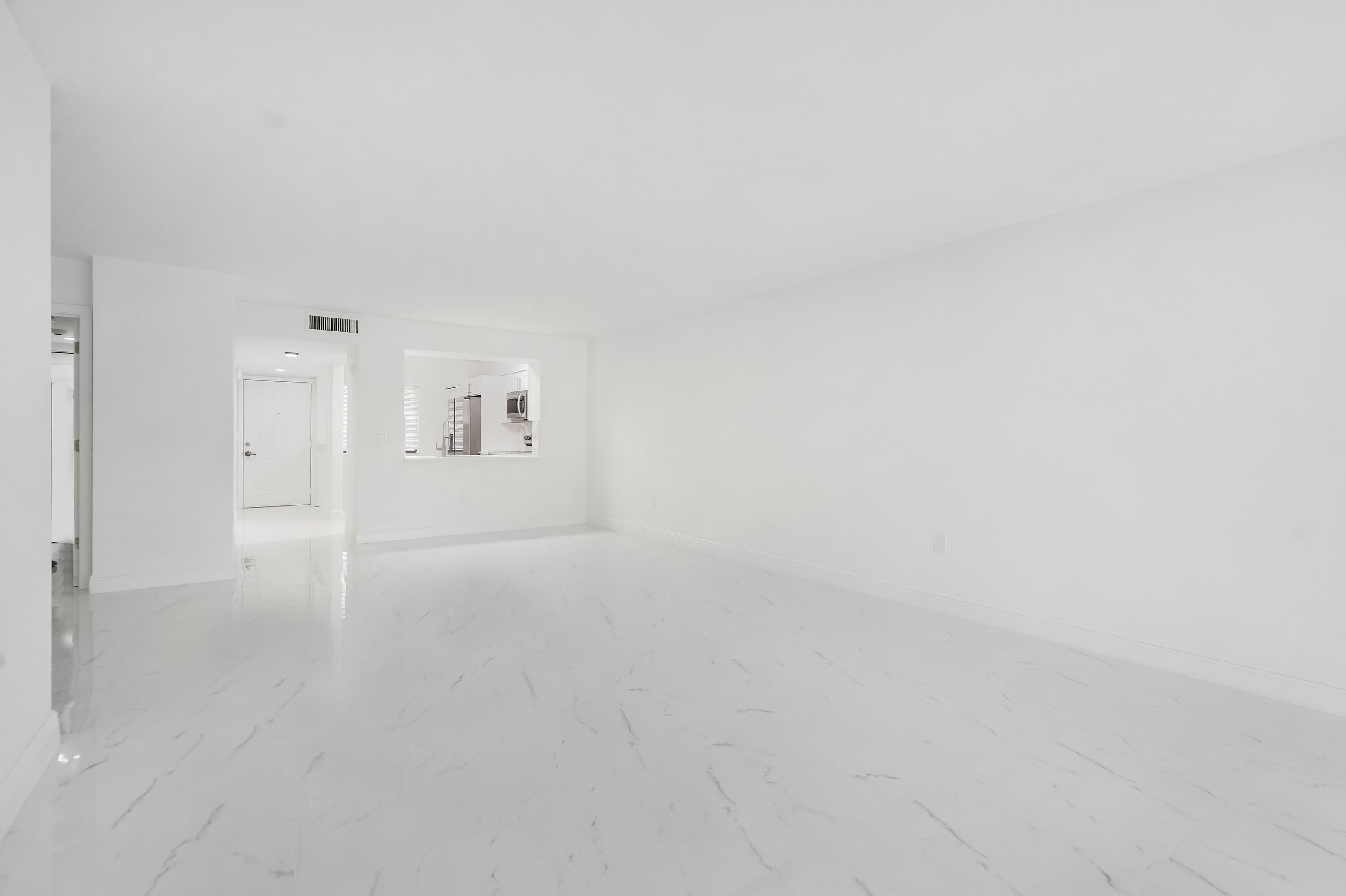 HUNTINGTON POINTE - Residential