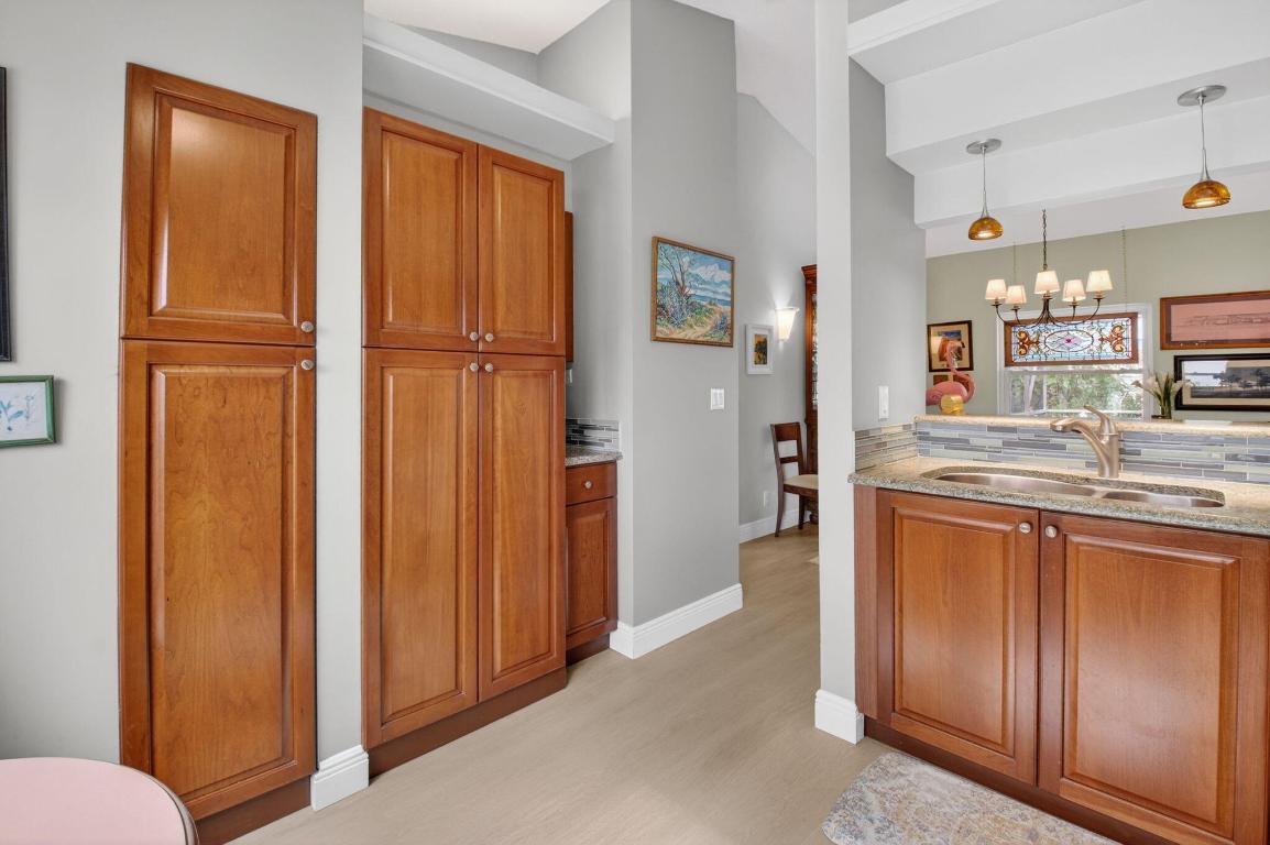 MEADOWS 300 1 - Residential