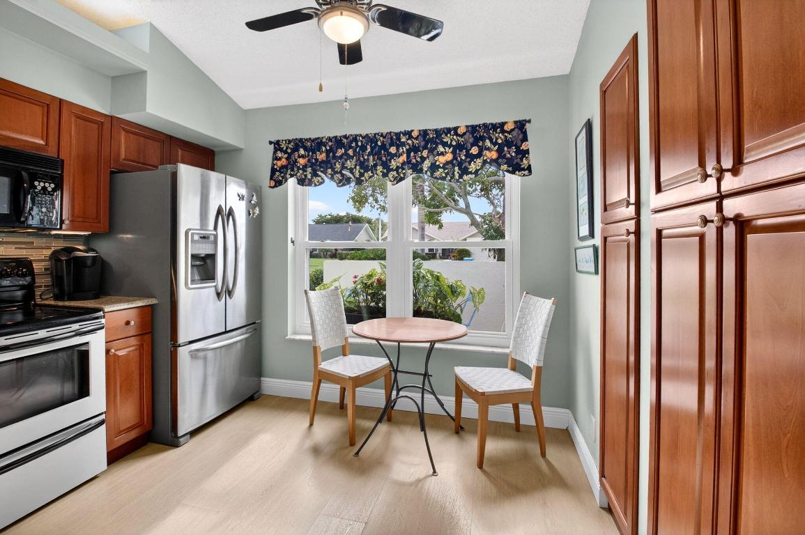 MEADOWS 300 1 - Residential