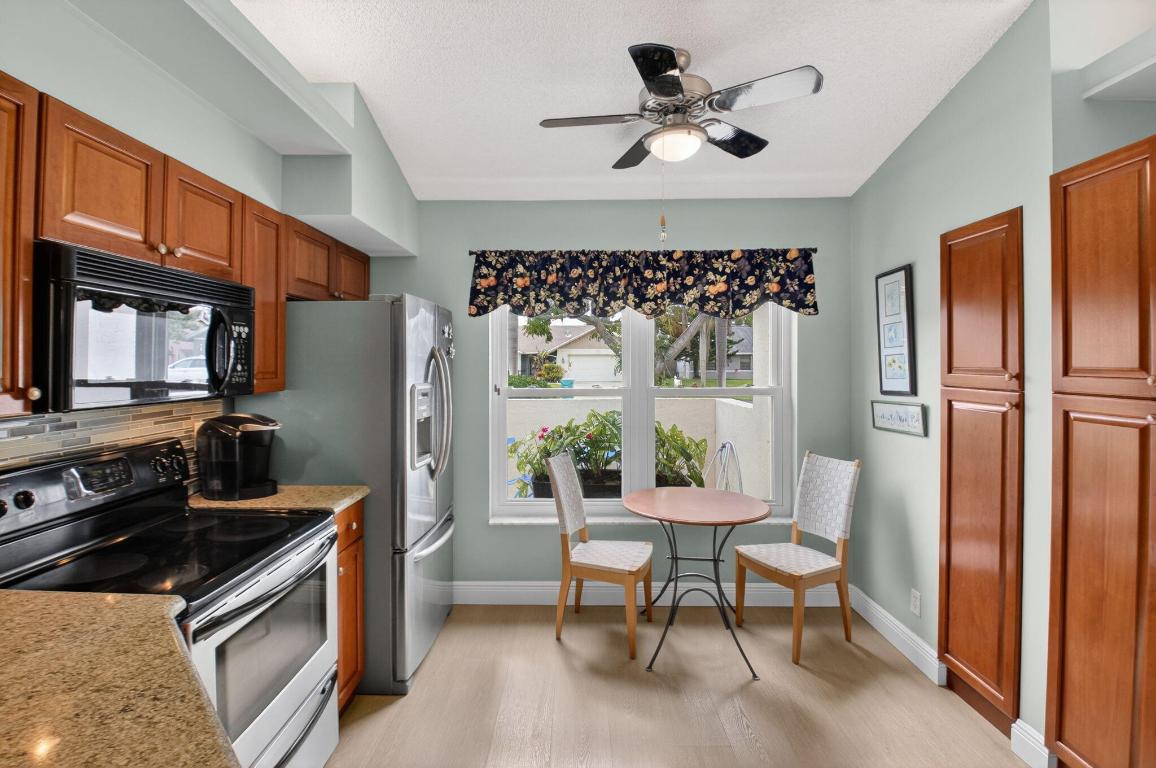 MEADOWS 300 1 - Residential