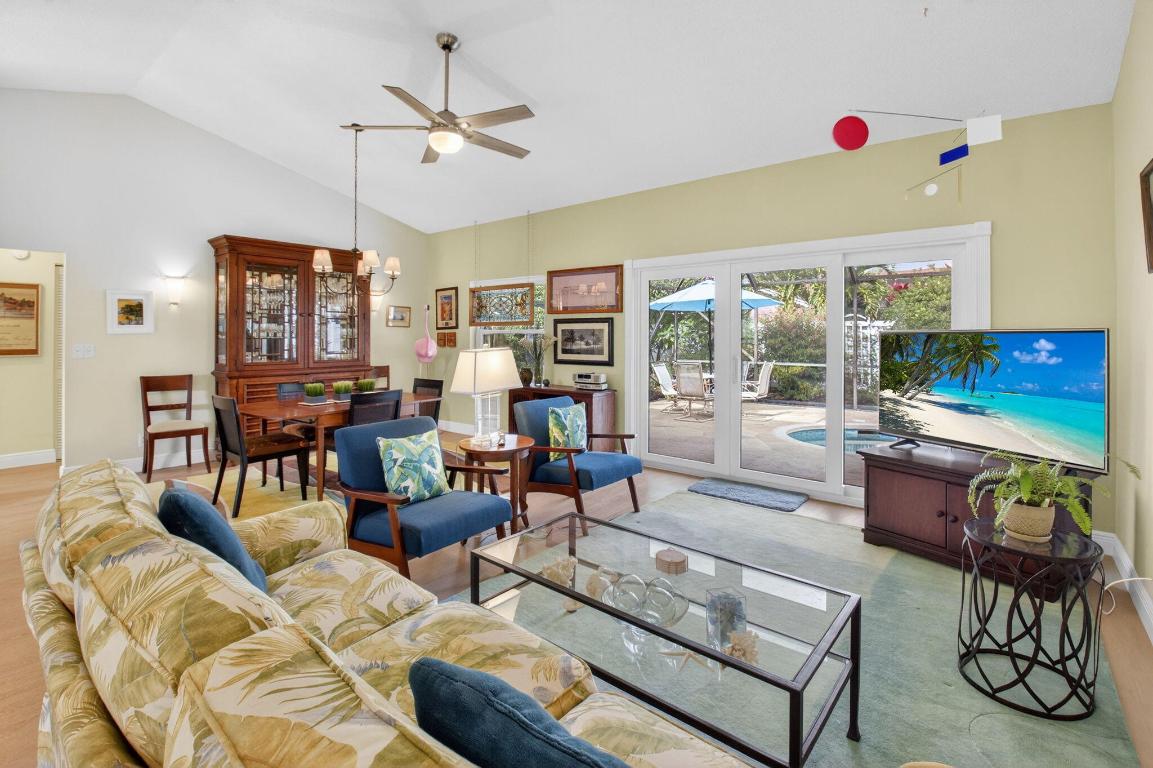 MEADOWS 300 1 - Residential