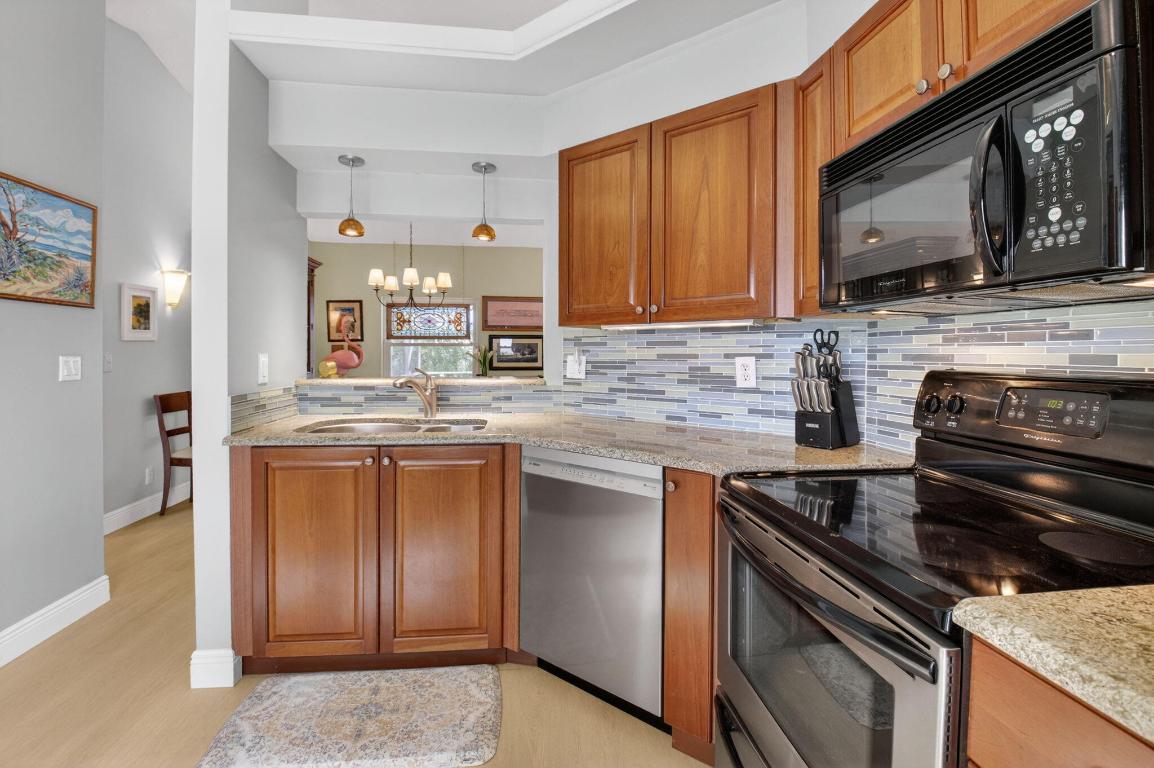 MEADOWS 300 1 - Residential