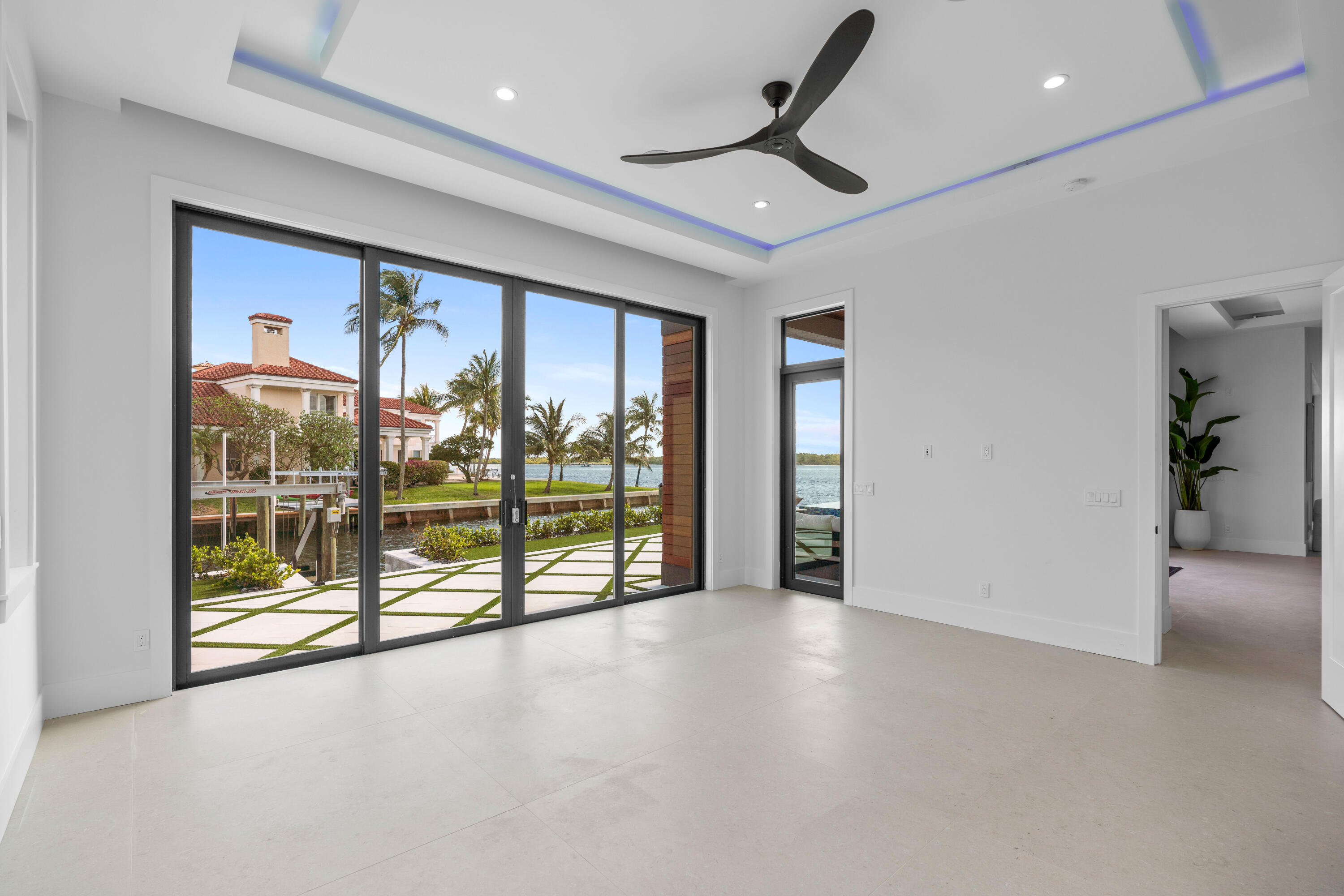 PALM BEACH LAKE WORTH ESTATES 2 - Residential