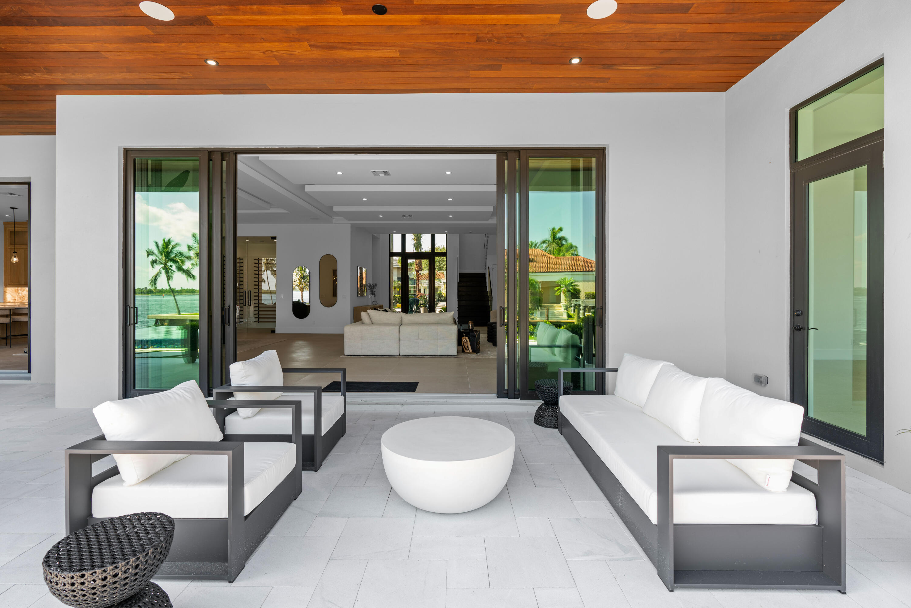 PALM BEACH LAKE WORTH ESTATES 2 - Residential