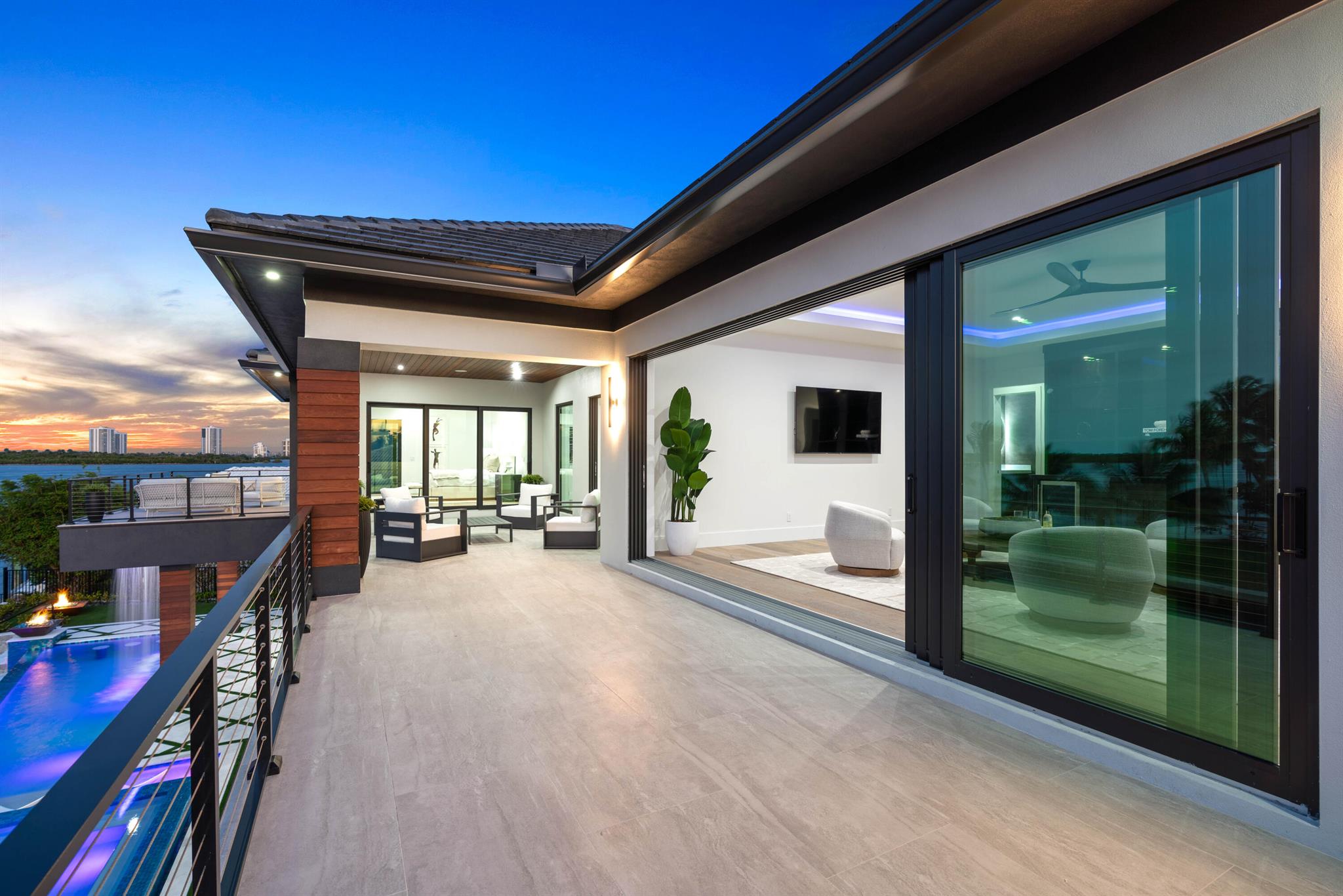 PALM BEACH LAKE WORTH EST - Residential