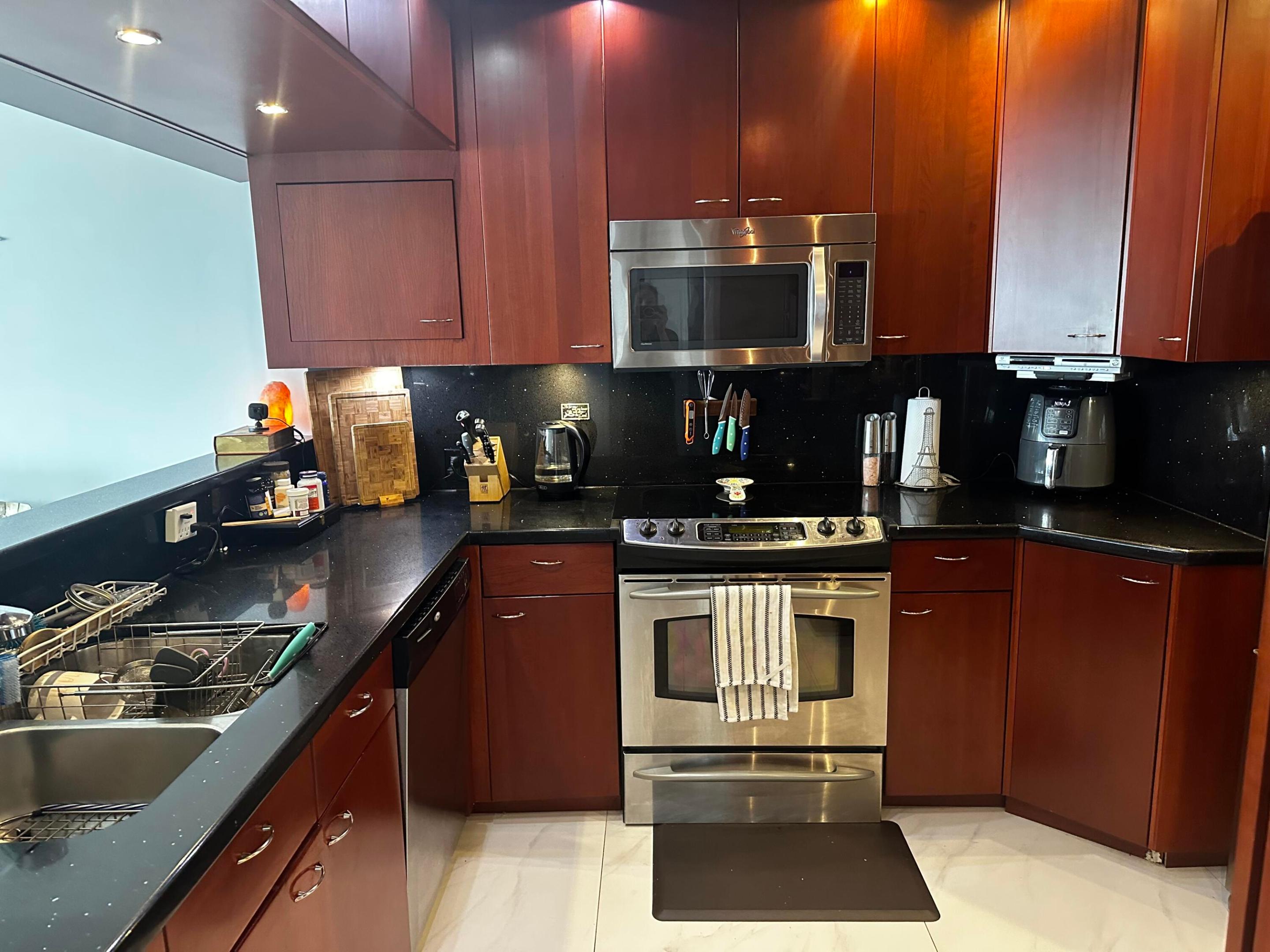 3000 E Sunrise Boulevard 14f