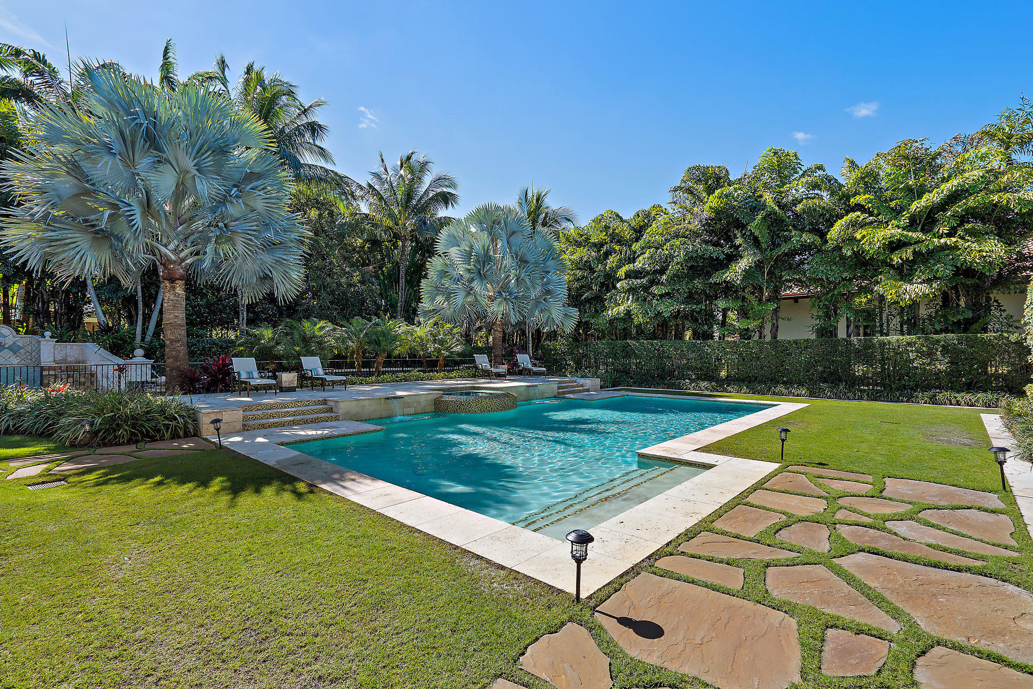 OLD PALM 4 - Residential