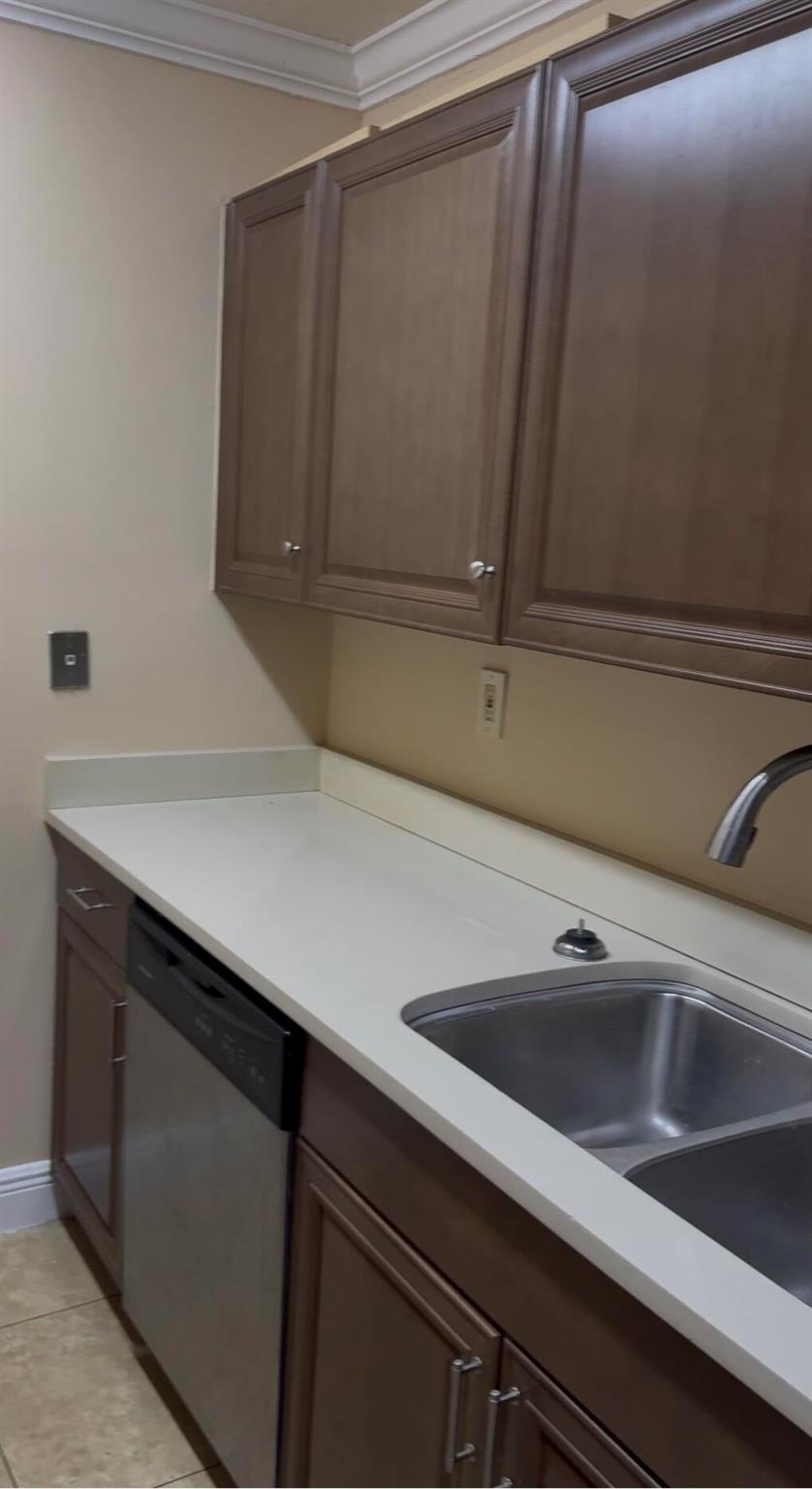 PRESIDENTIAL GOLFVIEW CON - Residential Lease