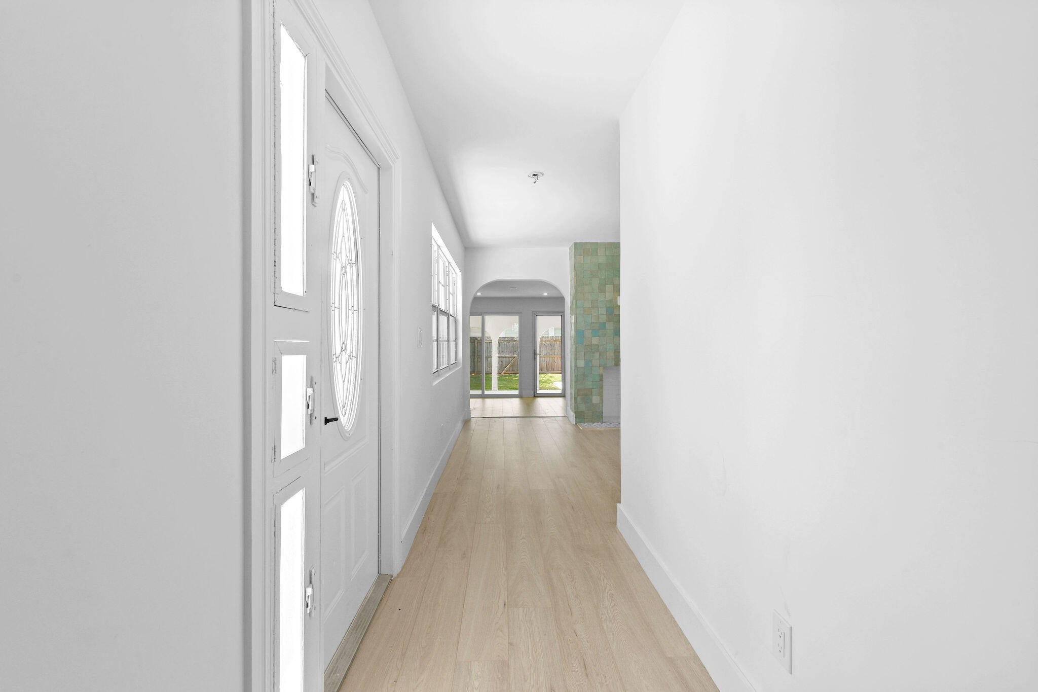 1201 N Ocean Breeze