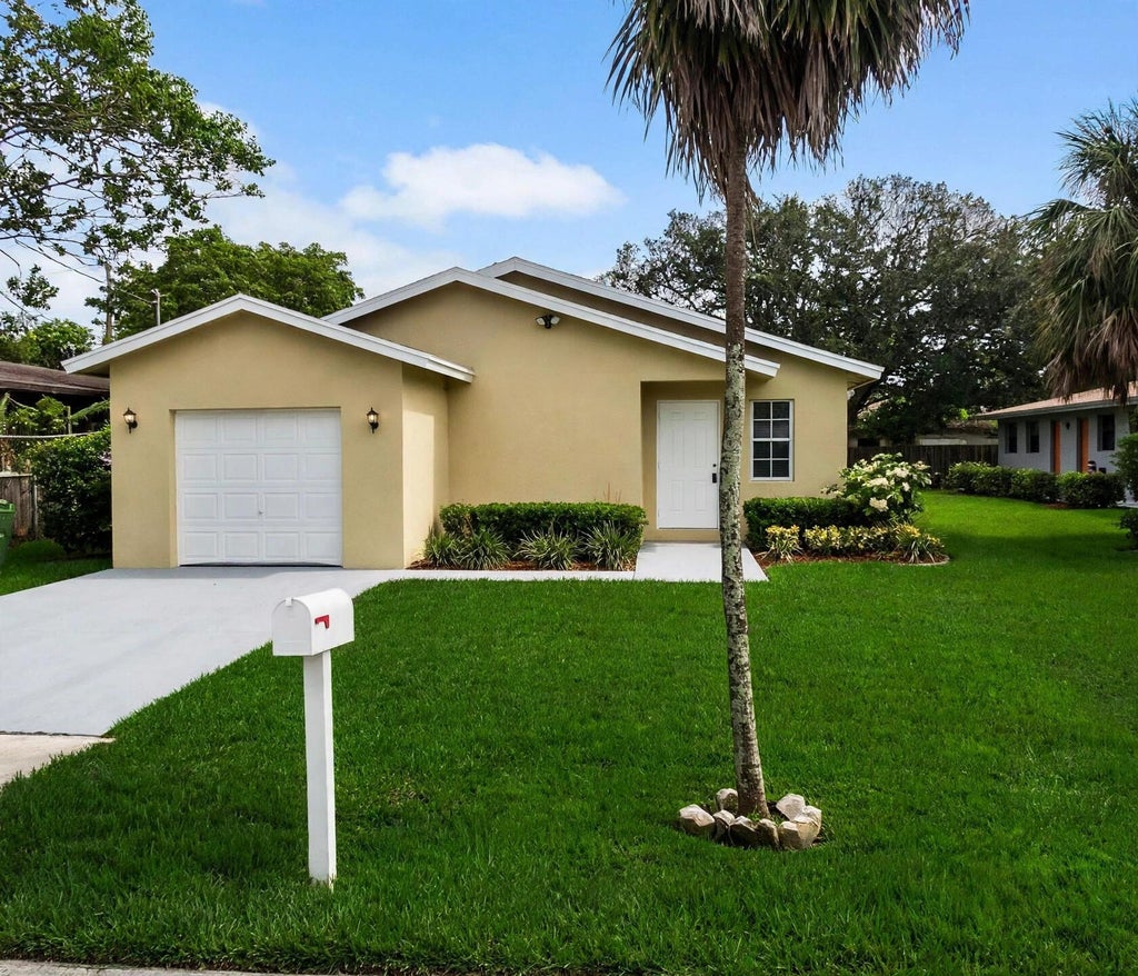 Photo of 1136 NW 5TH Court, Fort Lauderdale, FL 33311 (MLS # B26061445)