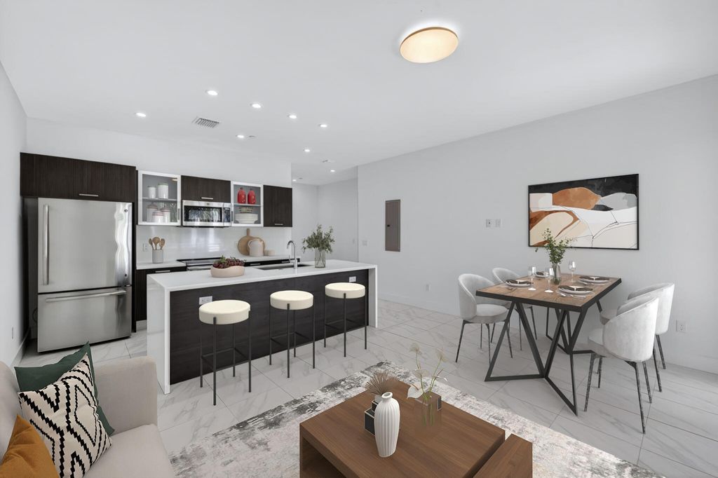 Photo of 1044 NE 18th Avenue #203, Fort Lauderdale, FL 33304 (MLS # B26020634)