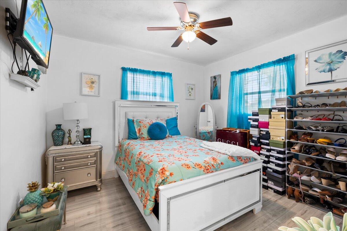 MIRAMAR PARK - Residential