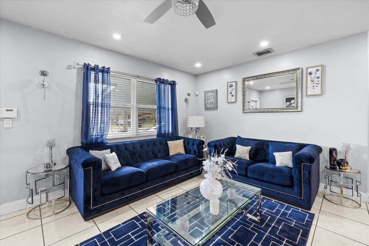 MIRAMAR PARK - Residential