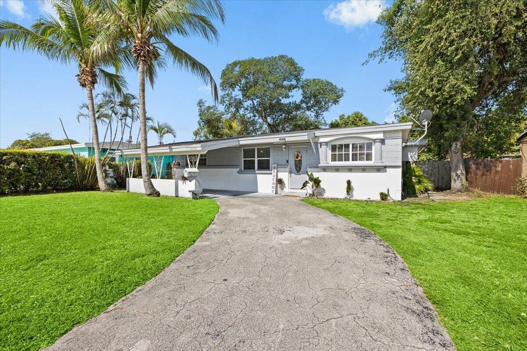 Photo of 3130 SW 65th Avenue, Miramar, FL 33023 (MLS # B26022079)