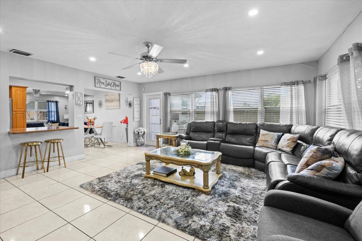MIRAMAR PARK - Residential