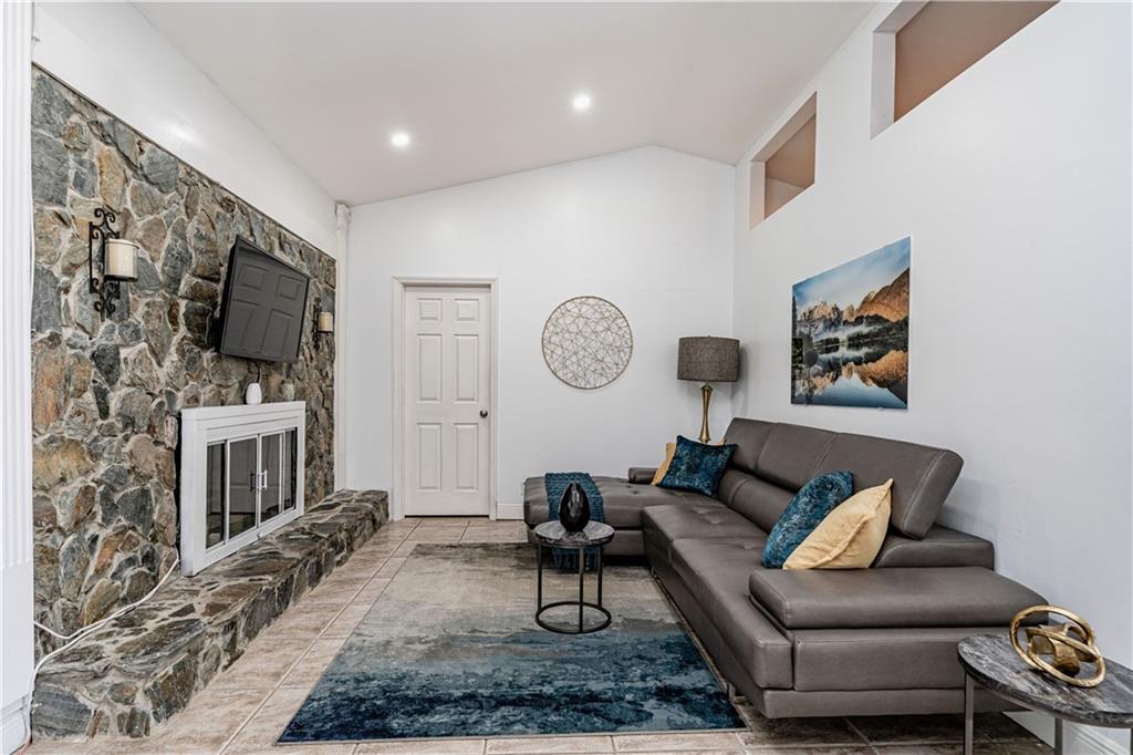 Green Glades South 94-46 - Residential