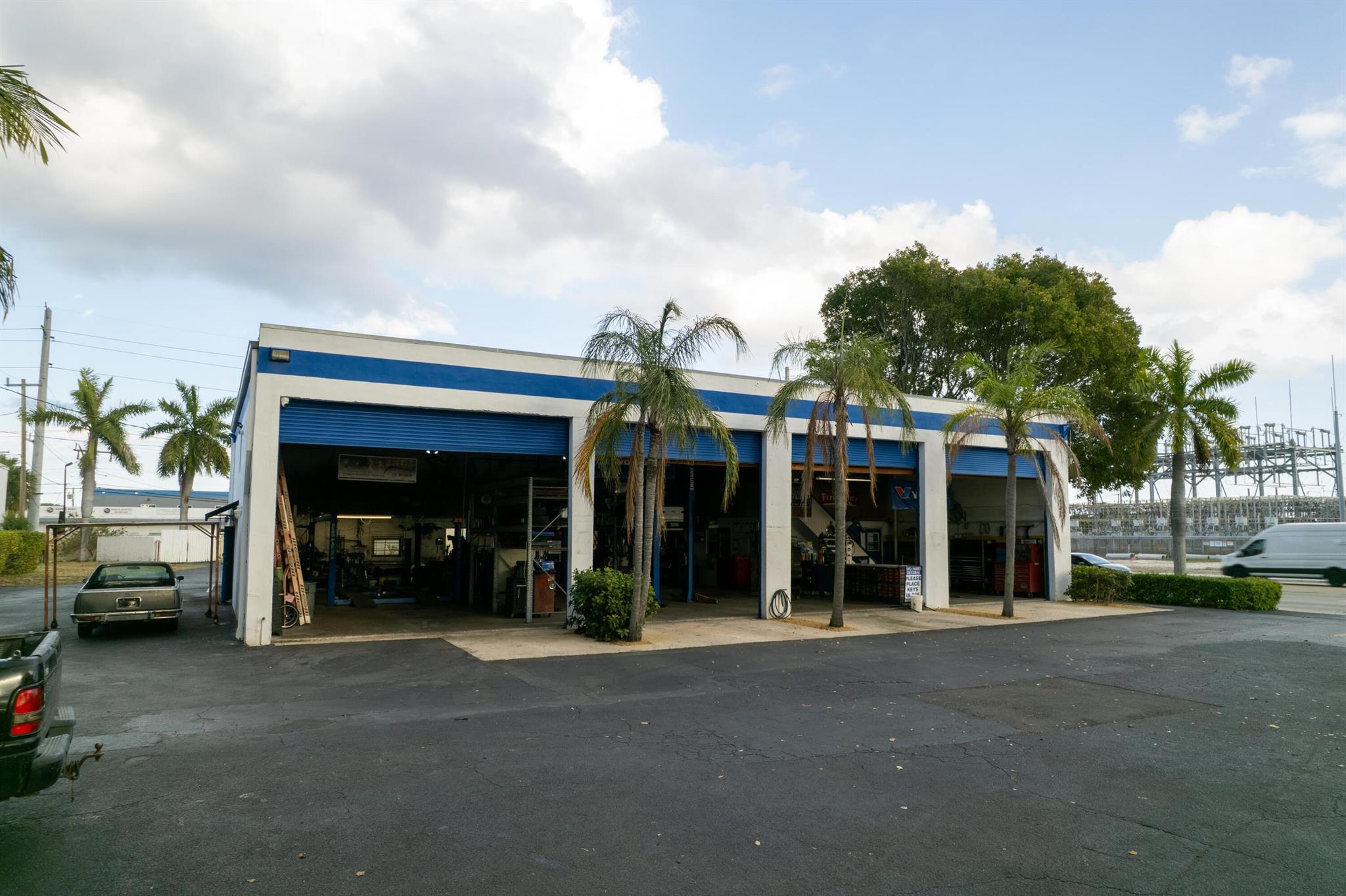 ARLINGTON PARK - Commercial Sale