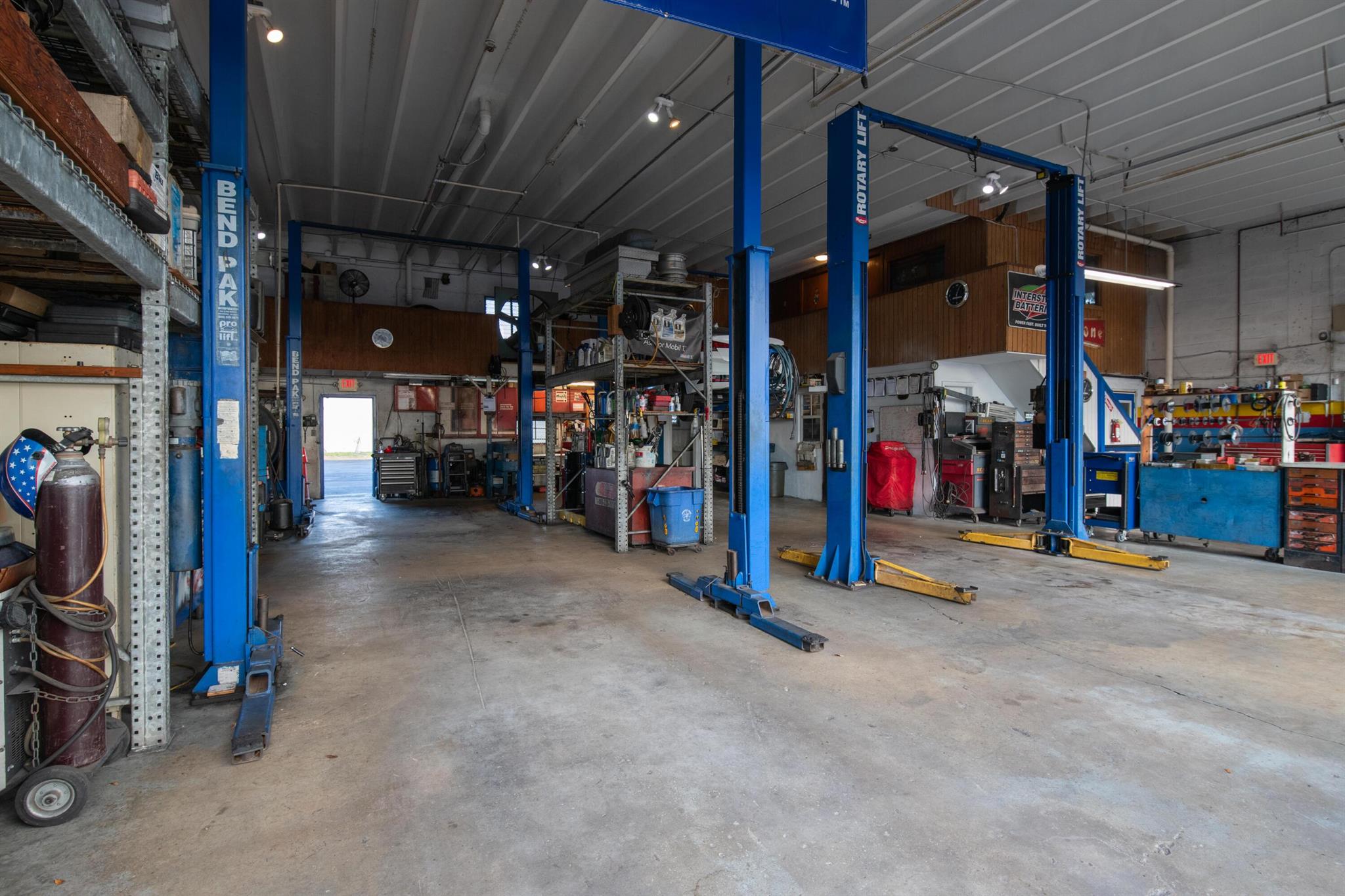 ARLINGTON PARK - Commercial Sale