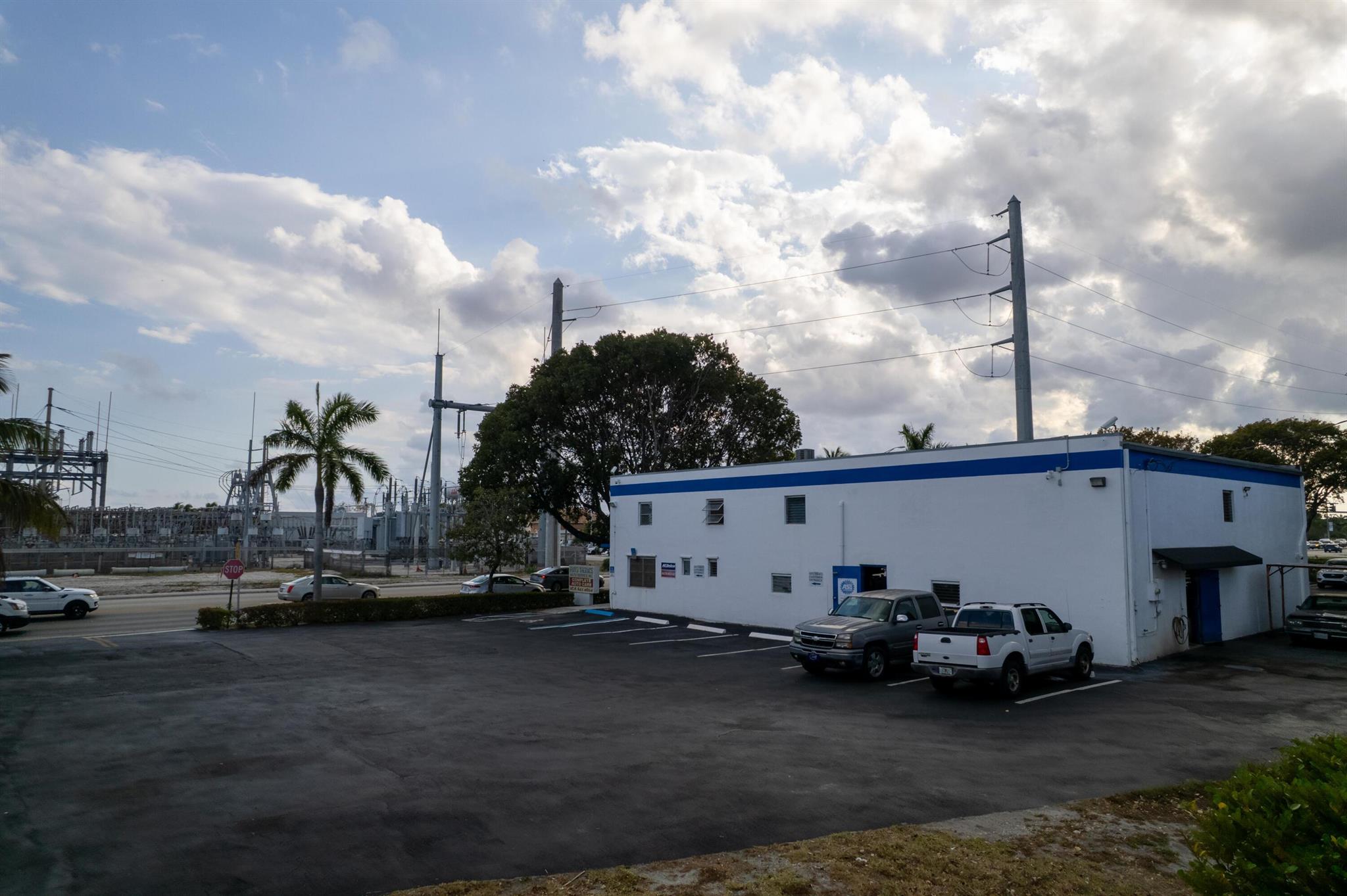 ARLINGTON PARK - Commercial Sale