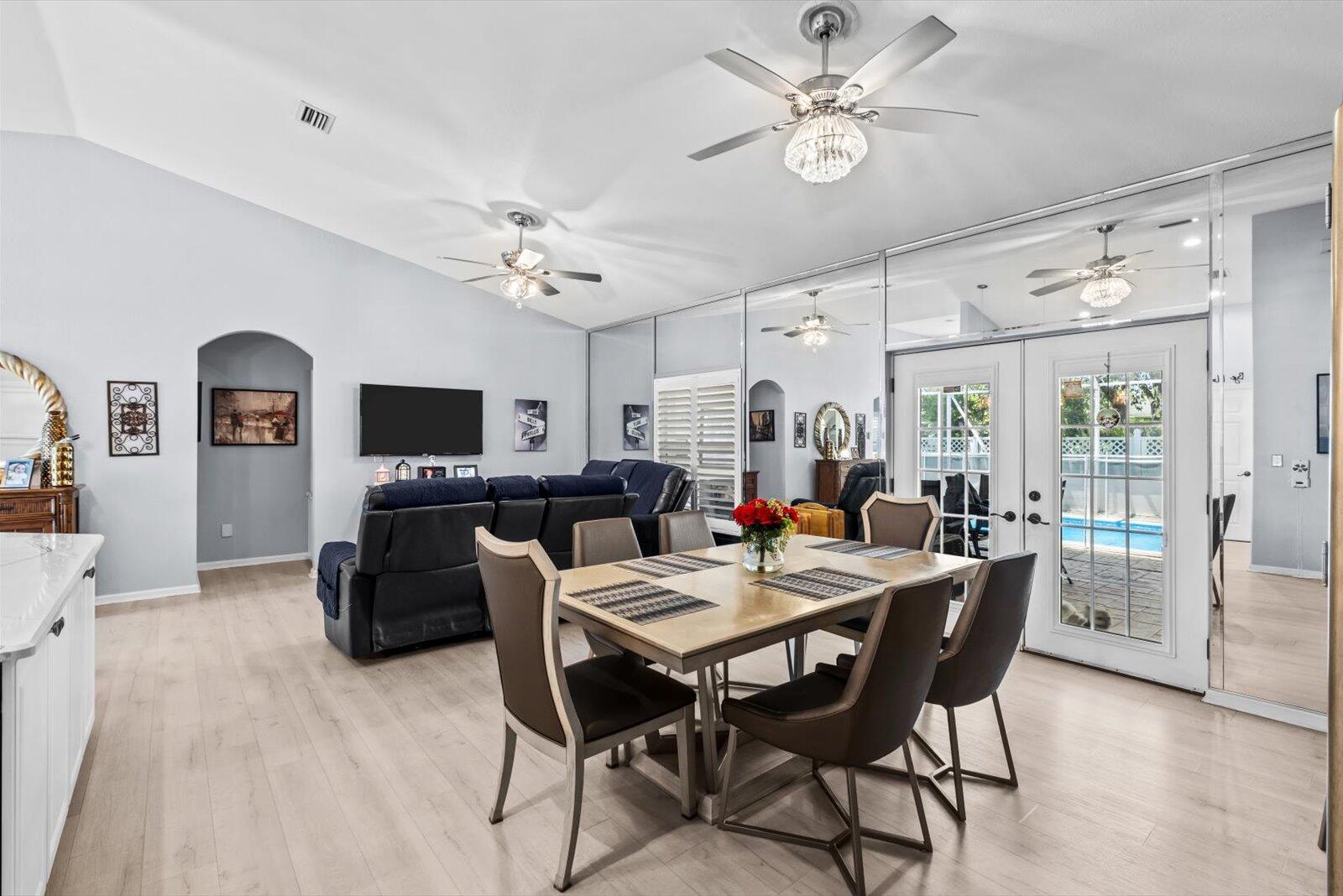 PORT ST LUCIE SECTION 11 - Residential