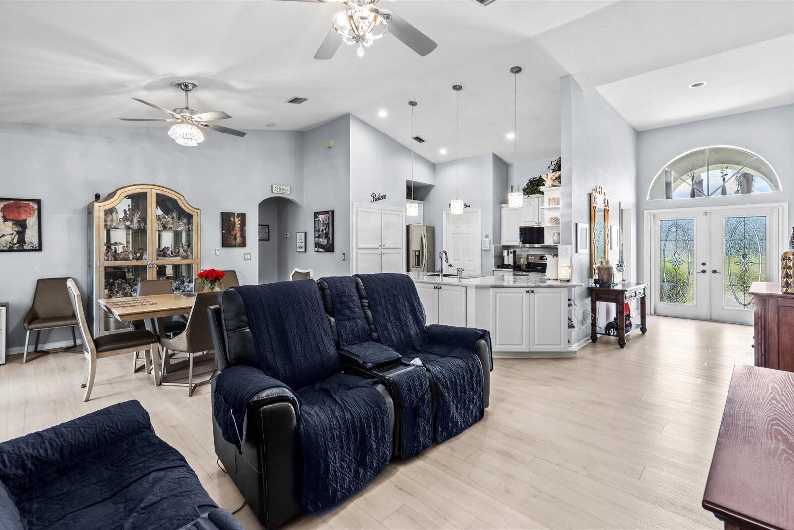 PORT ST LUCIE SECTION 11 - Residential