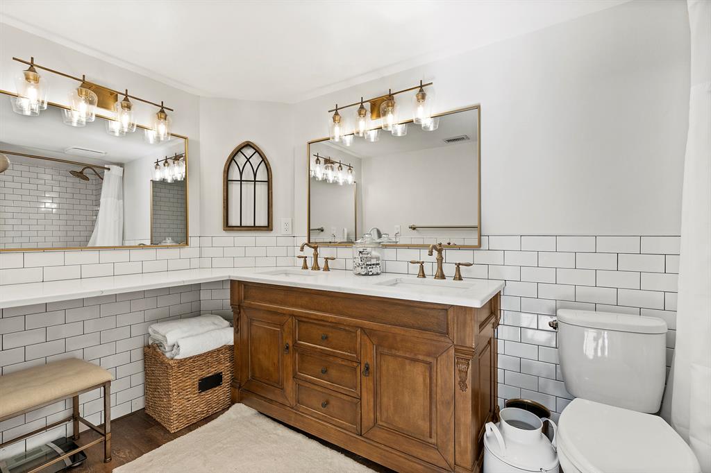 WESTWOOD GARDENS 01 - Residential