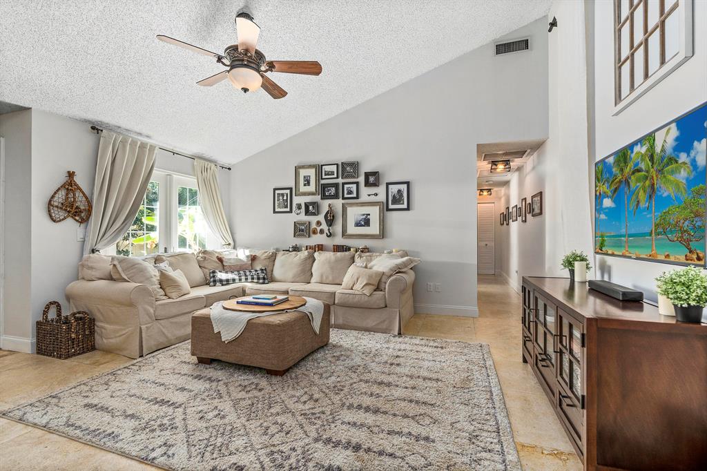 WESTWOOD GARDENS 01 - Residential