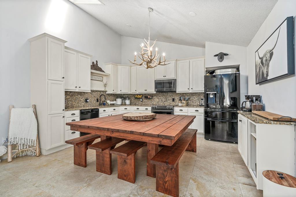 WESTWOOD GARDENS 01 - Residential