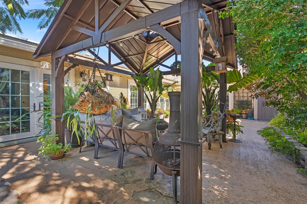 WESTWOOD GARDENS 01 - Residential