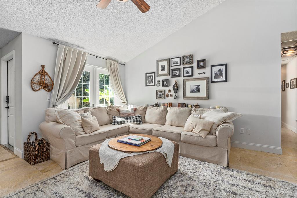 WESTWOOD GARDENS 01 - Residential