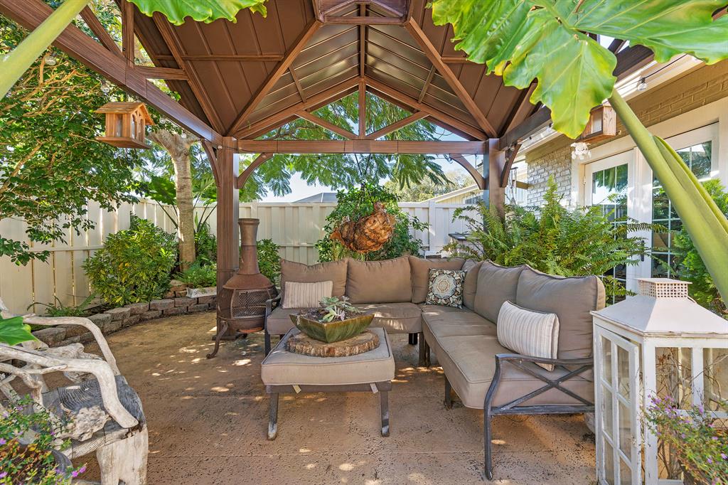 WESTWOOD GARDENS 01 - Residential