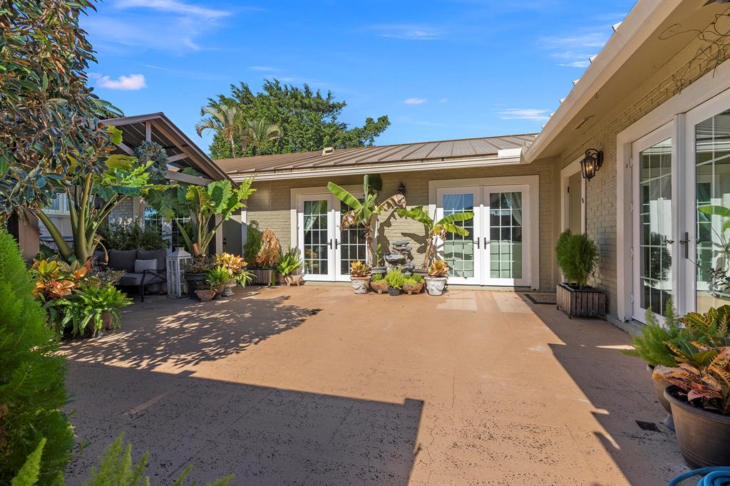 WESTWOOD GARDENS 01 - Residential