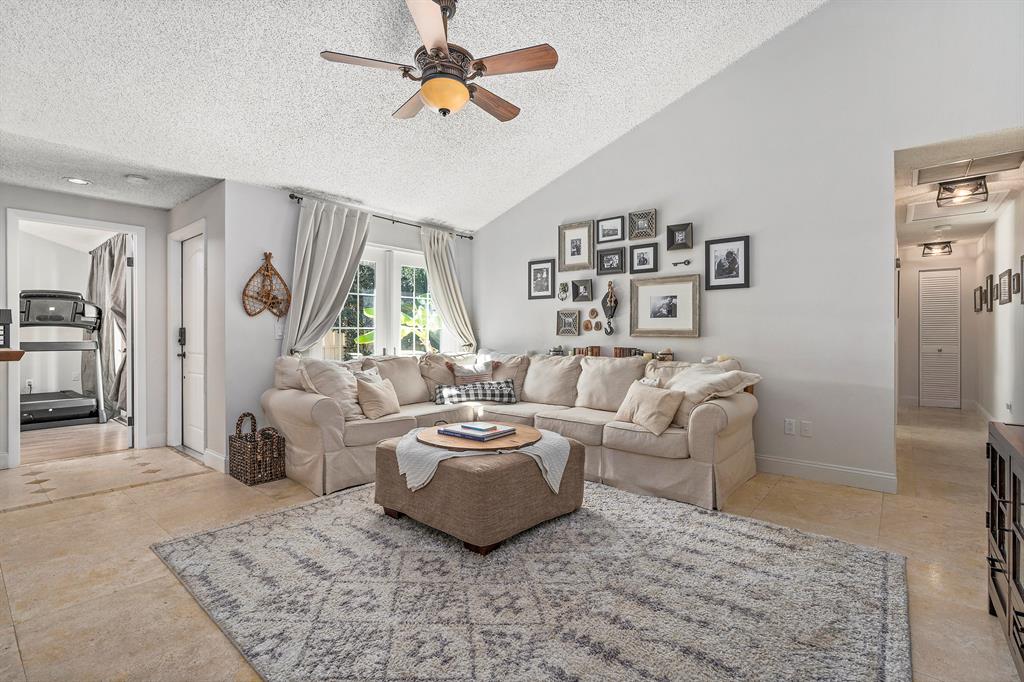 WESTWOOD GARDENS 01 - Residential